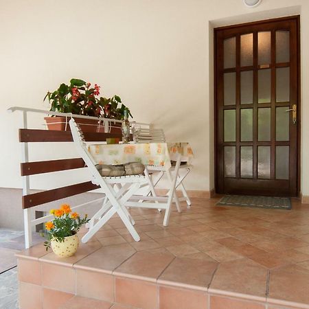 Studio And Apartment Nadia With Garden Poreč Buitenkant foto